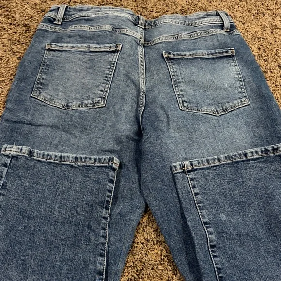 Time and Tru Light Blue Denim Jeans - Picture 3 of 3